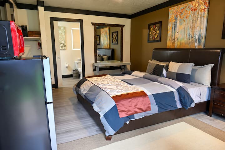 Tao's Inn - West Yellowstone, MT