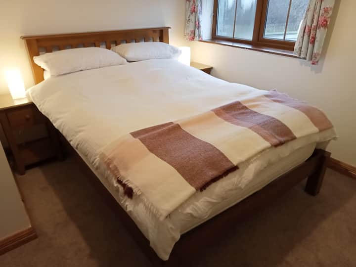 ห้องนอนที่ 3 ห้องนอนคู่อีกครั้งพร้อมฟูกนอนคุณภาพดี  ที่นอนมาจาก Billionaire ที่ Easy living  