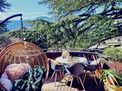 Attic “Zeder” with parking in the center of Merano