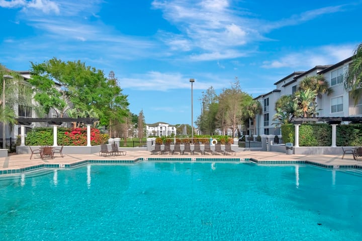 Gated-3 Bedroom 2 Bath - 2nd Floor- Great Location - Tampa, FL