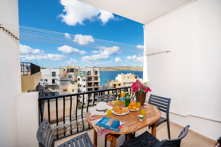 Getawaysmalta - Seashells Apt With Terrace Bugibba - Malta