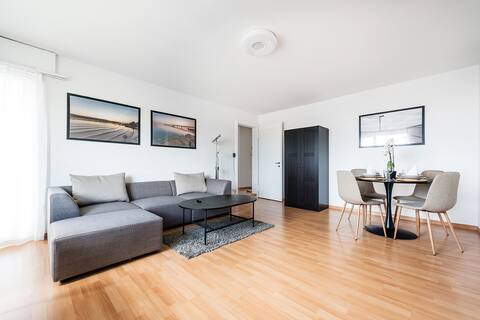 SOHO 5A (Free Parking)