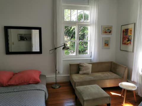 Successful Airbnb property: Anno 1898, apartment in old workshop house in Freiburg Im Breisgau
