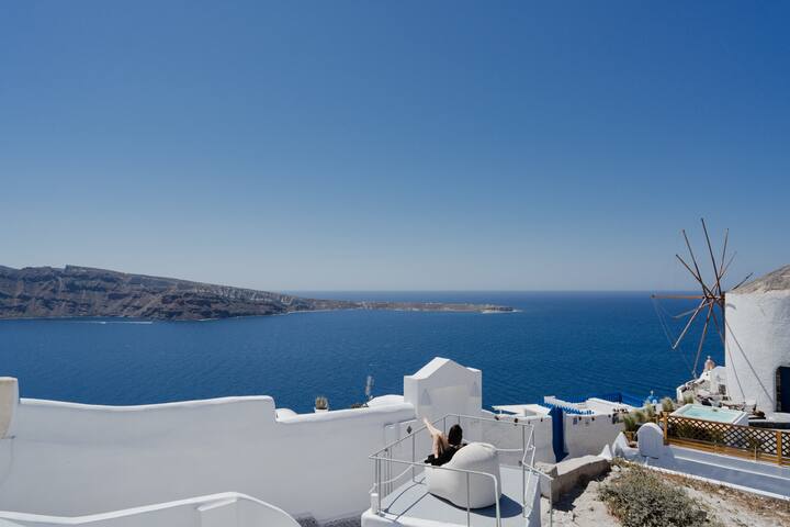 The Sunset Windmill gallery image 5