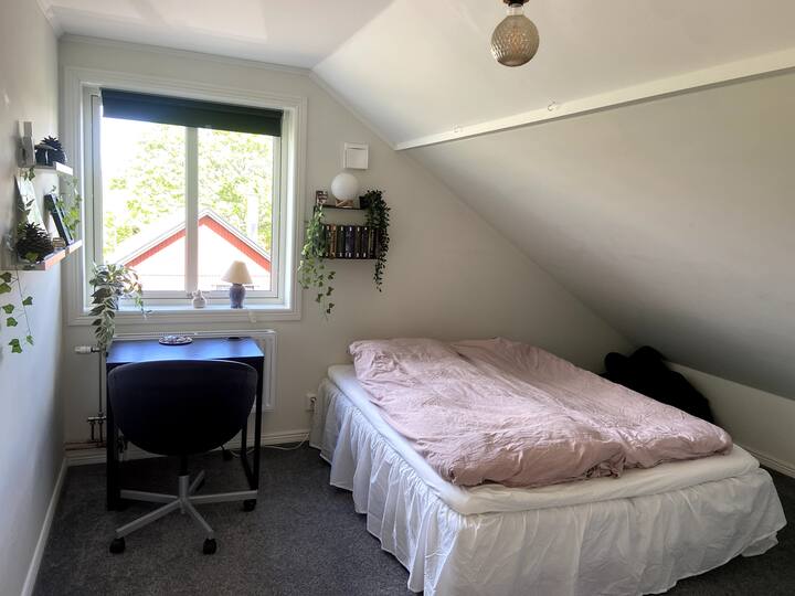 חדר שינה מס '2 קומה שנייה, עם מיטה 160x200 