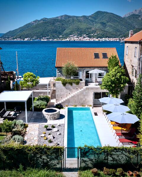 Villa Lastva - seafront villa with private pool