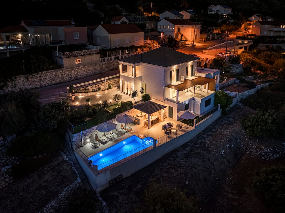 croatia-villa-holiday-rentals-airbnb