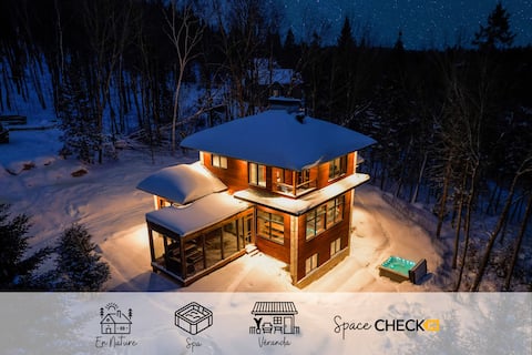 Chalet de l'Artisan | 4Season Spa | Fireplace |Ski