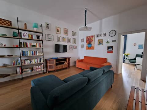 Top Airbnb: Bright apartment • sea-view balcony near seafront a Bari