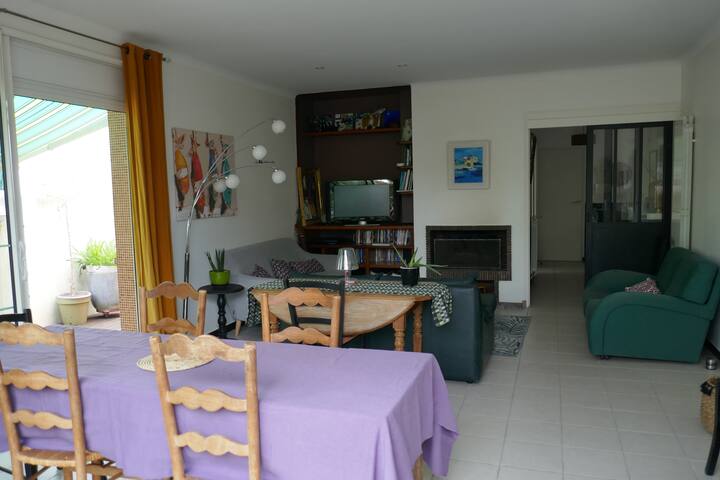 Maison Centre Ville, Parking, Terrasse Et Jardin - La Rochelle