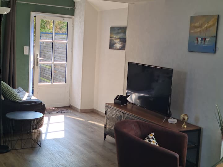 Bel Appartement Dans Cité De Caractère - Dol-de-Bretagne