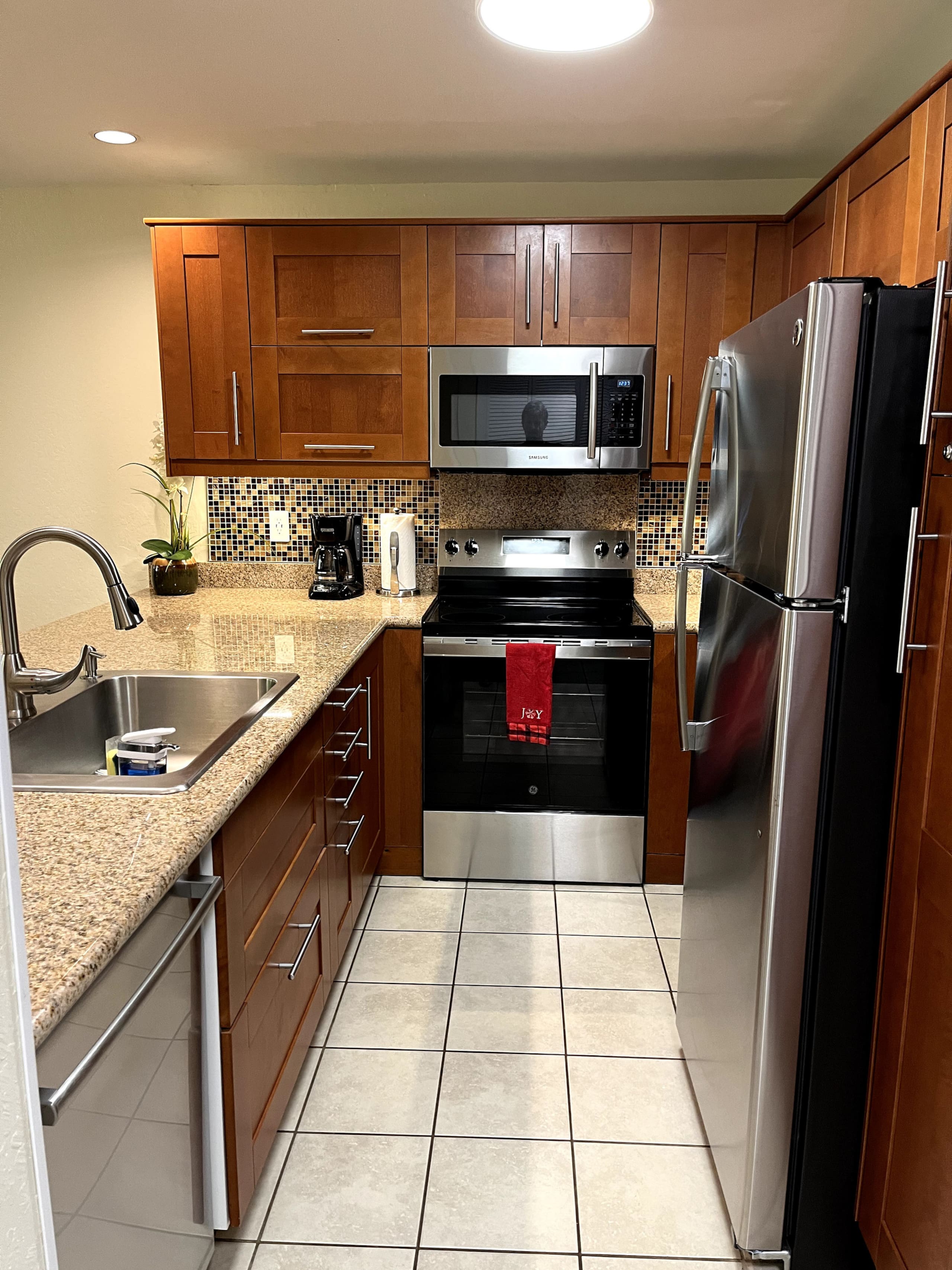 Condo in Kihei · ★4.94 · 1 bedroom · 2 beds · 1 private bath - Image 18