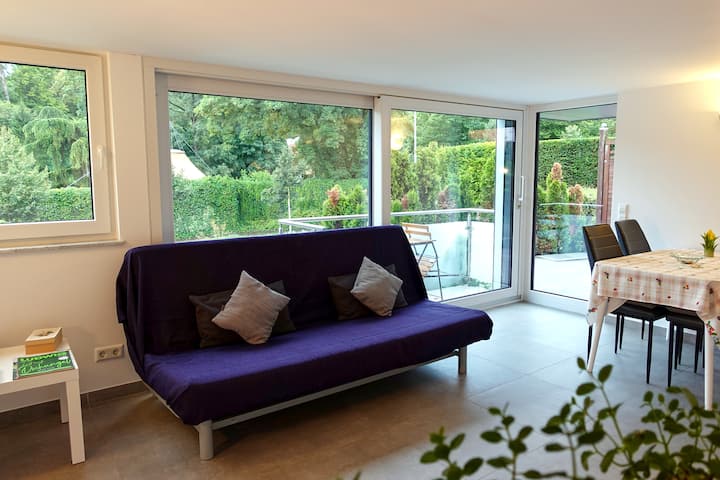 Aircon, Balcony, Speed Internet, 75" Tv, Parking - Ludwigsburg