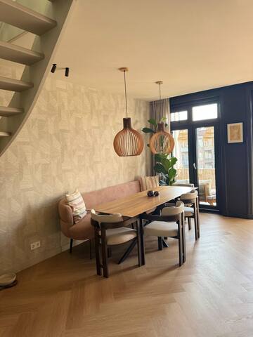 High-end, spacious apartment with roof terrace gallery image 4