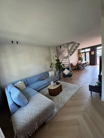 High-end, spacious apartment with roof terrace gallery image 5