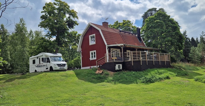 Härlig Stuga I Gäddeholm Med 6 Bäddplatser. - Västerås