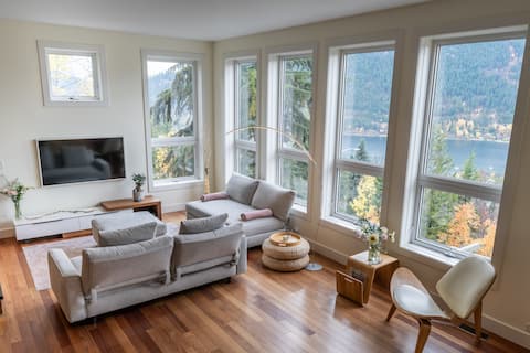 Modern Mountain Haven | Luxe View AC Sauna SPA