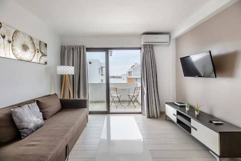 Anuncio de Airbnb popular: Esmeralda Es Viver apartment, Ibiza 302 en Eivissa
