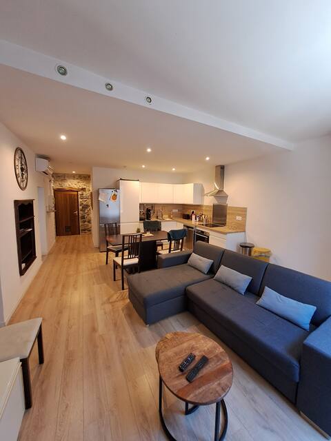 Apartment in the heart of the village