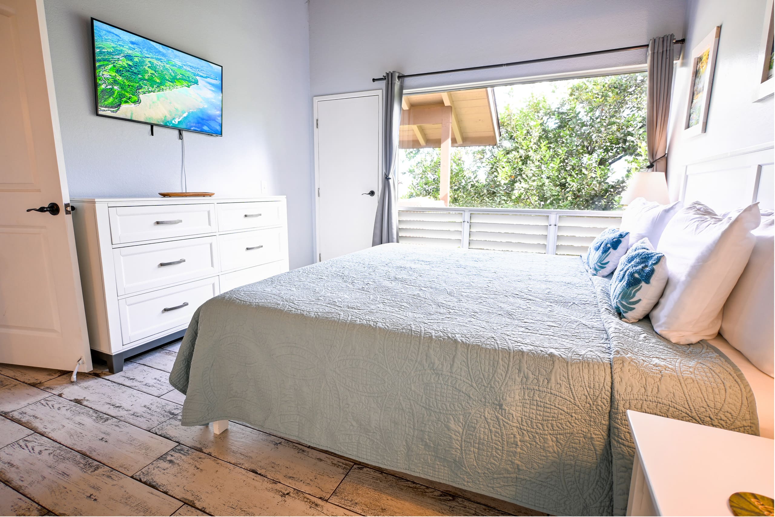 Condo in Princeville · ★4.97 · 2 bedrooms · 3 beds · 1.5 baths - Image 25