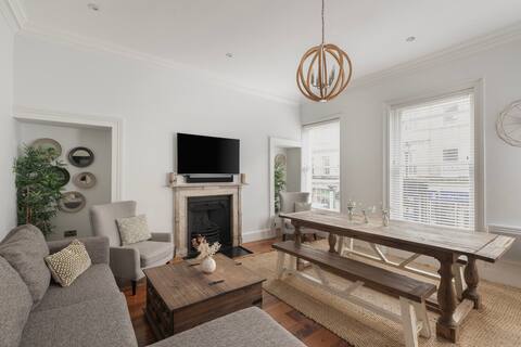 Stunning 5 bed Luxury Home - Pulteney Bridge, Bath