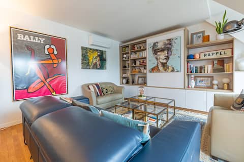 Successful Airbnb property: Large family apartment, AC, 6-min walk to metro in Clichy
