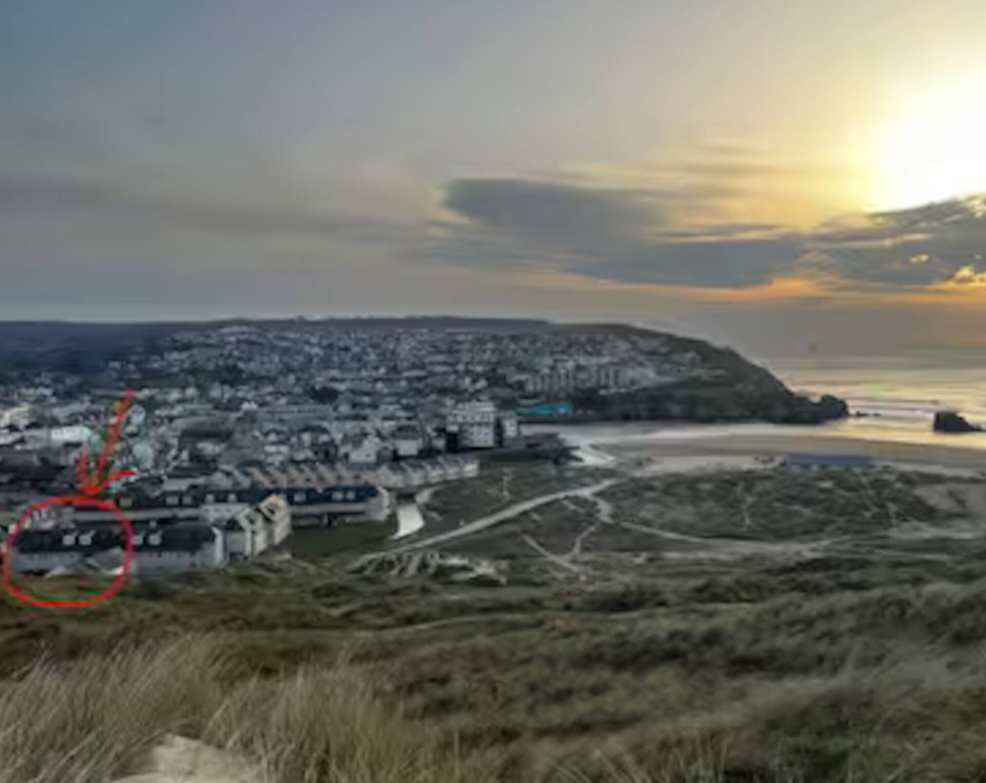 Direct Beach Access! Top Floor Apartment Perranporth