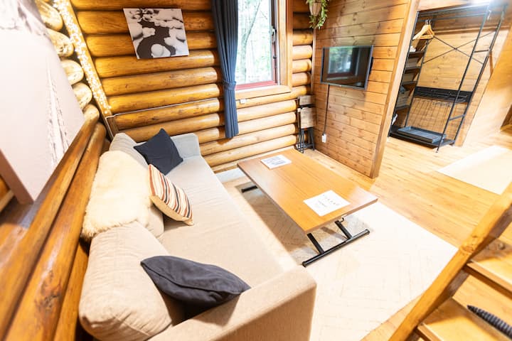 Log Cabin In The Woods - Yukari Cabins #3 - Furano