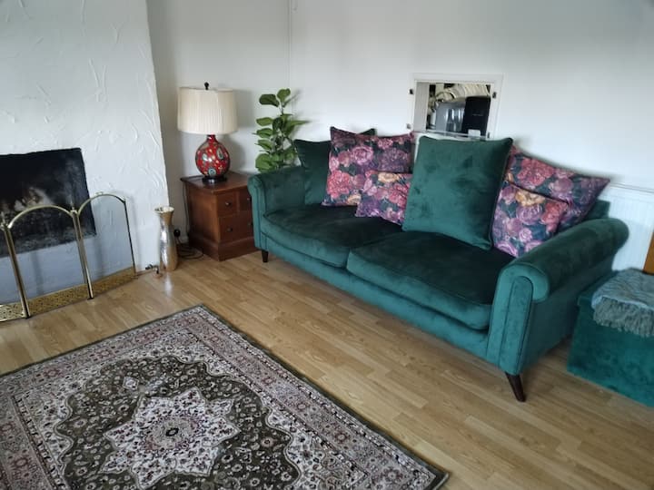 Bright Bedroom In Shared Friendly House - Watford