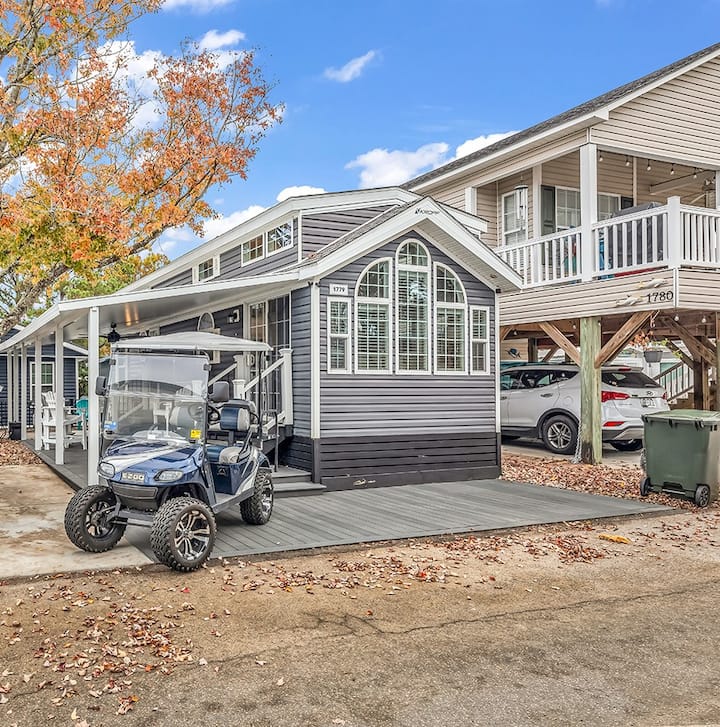 Ocean Lakes Getaway | Beach Access & Outdoor Tv - Surfside Beach, SC