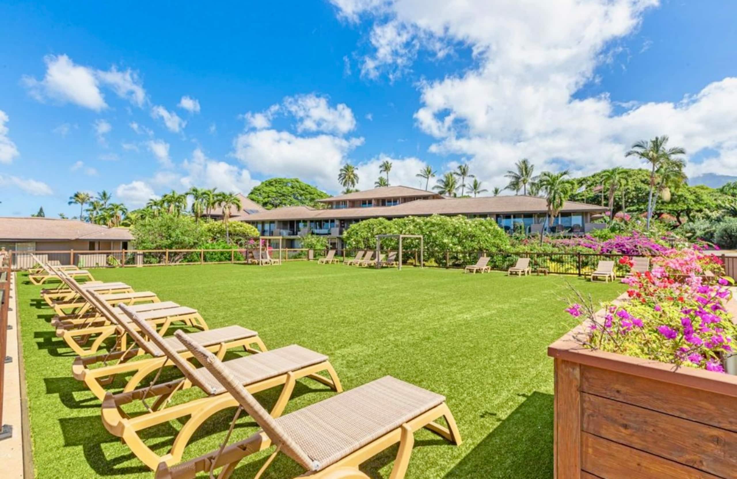 Condo in Lahaina · ★4.95 · Studio · 2 beds · 1 bath - Image 47