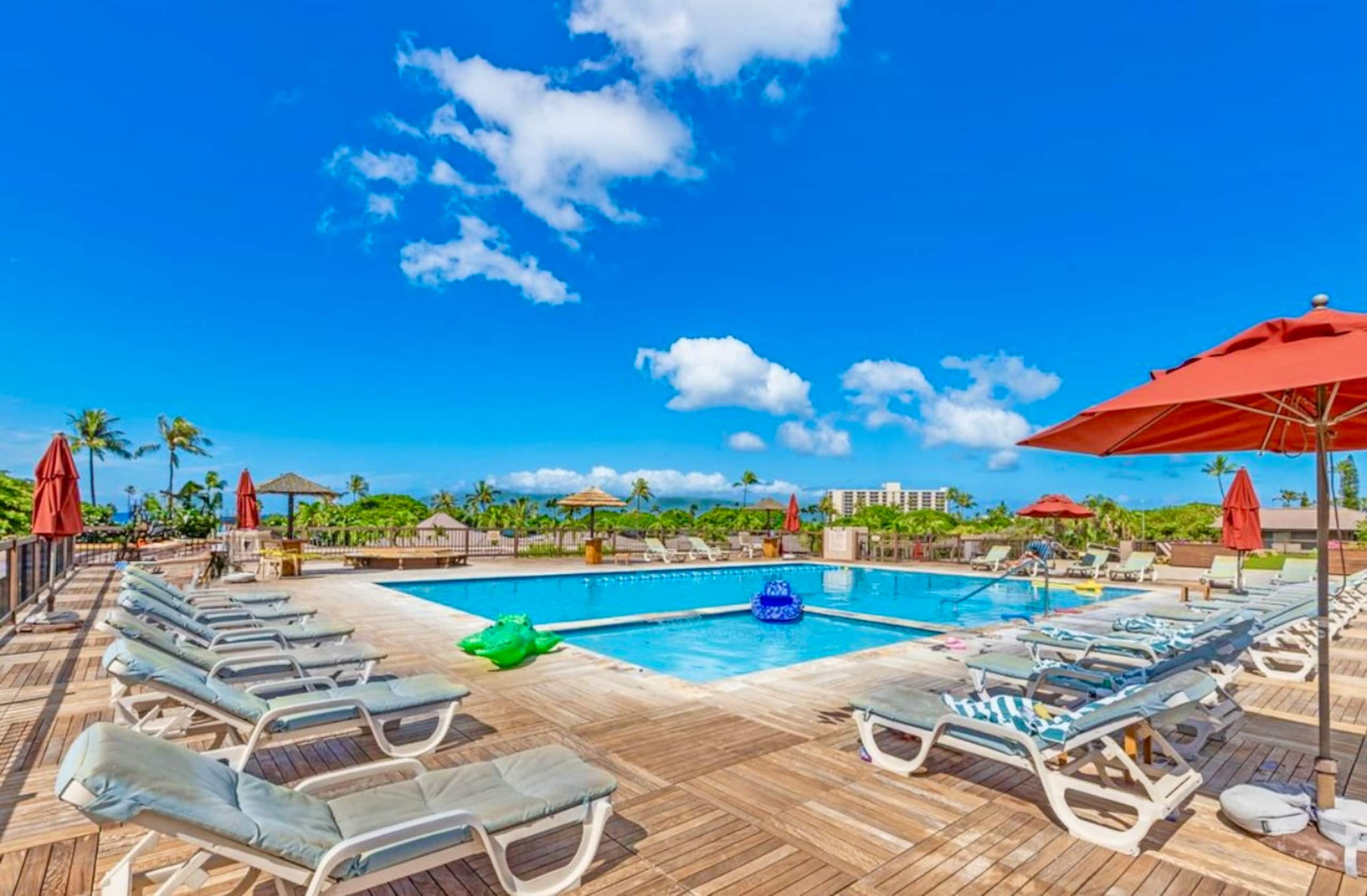 Condo in Lahaina · ★4.95 · Studio · 2 beds · 1 bath - Image 5