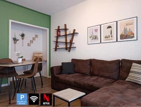 Top performing Airbnb: L'intimiste - Hôtel de Ville - garage available in Saint étienne