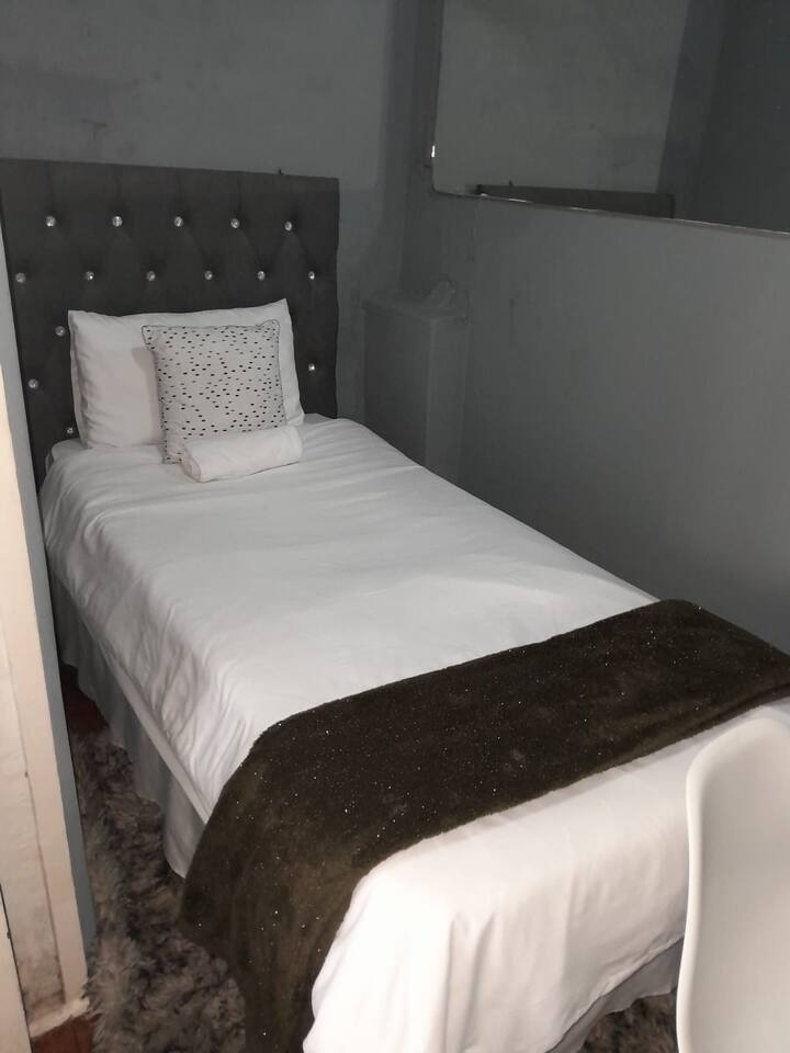 Dhomë gjumi