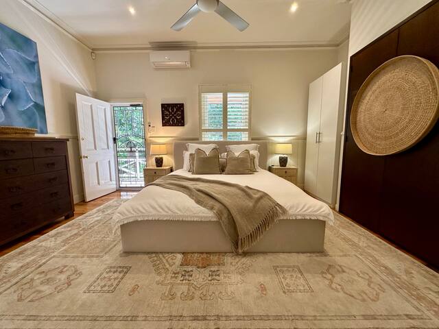 Healesville Garden Retreat. Accommodates 11 Guests gallery image 5