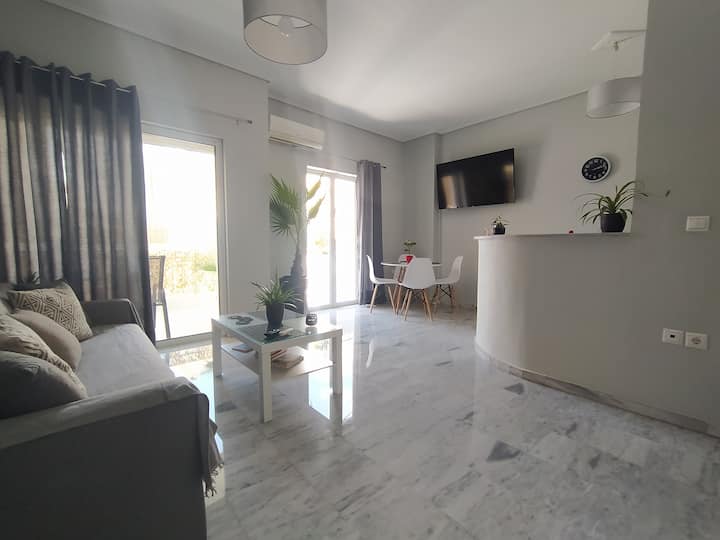 2nd Floor • Private • Central • 2 Balconies • B1 - Kalamata