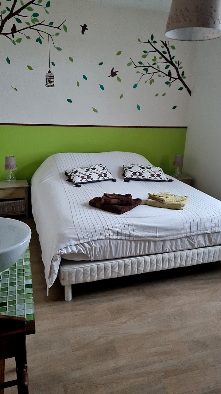 ห้องนอนที่ 2 - เตียงกว้าง 1 ม .60