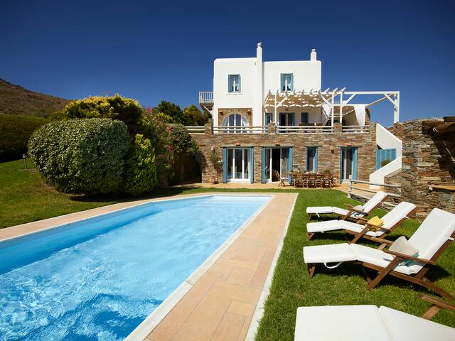 Villa Helias 4Bed Lux Retreat, Private Pool, Gym gallery image 3