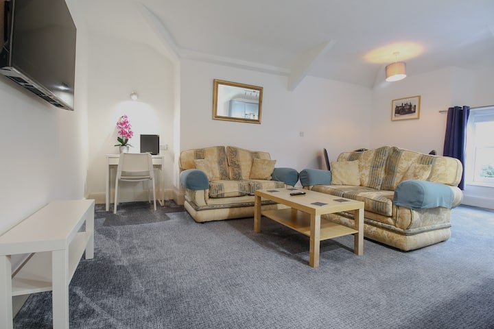 Large Apartment-2 Double Ensuite Bedrooms, Parking - Brixham