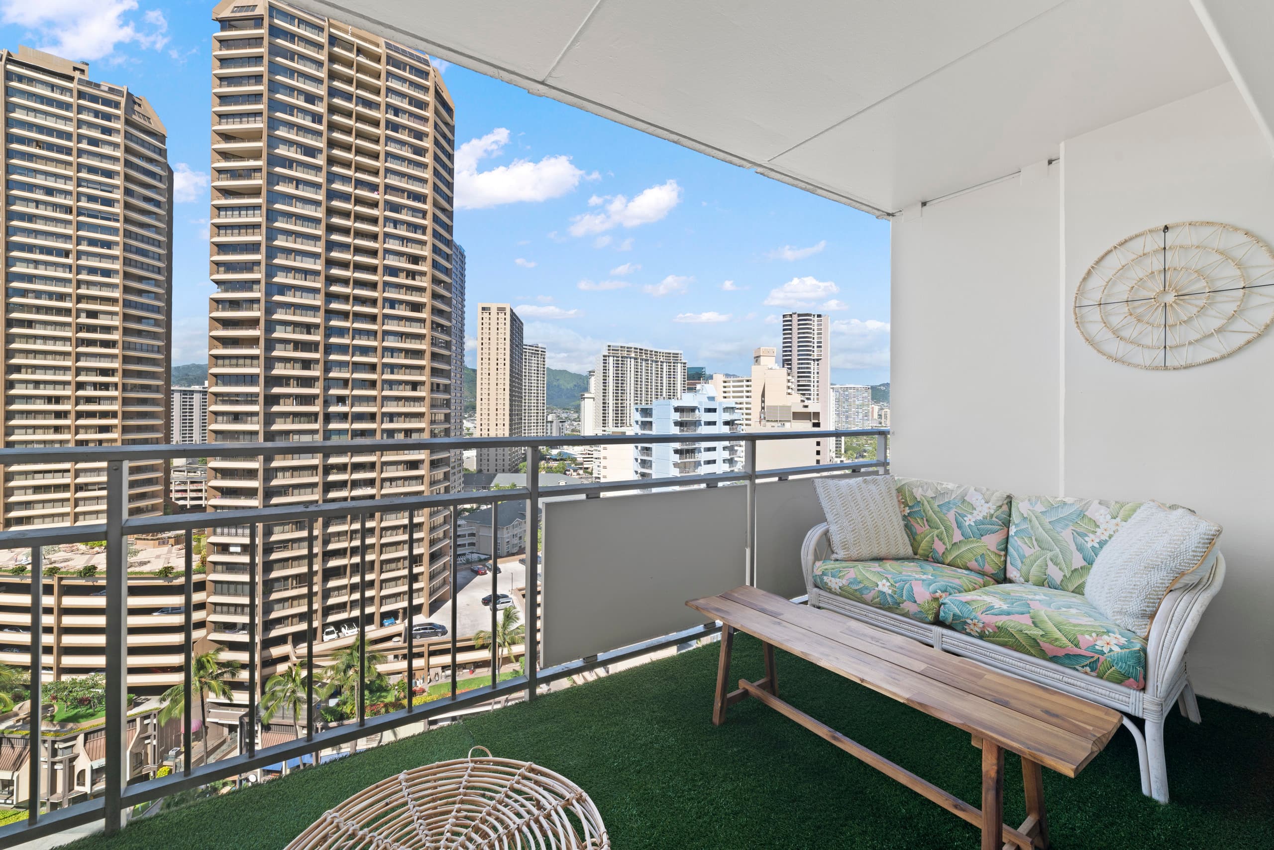 Condo in Honolulu · ★4.9 · 1 bedroom · 2 beds · 1 bath - Image 8