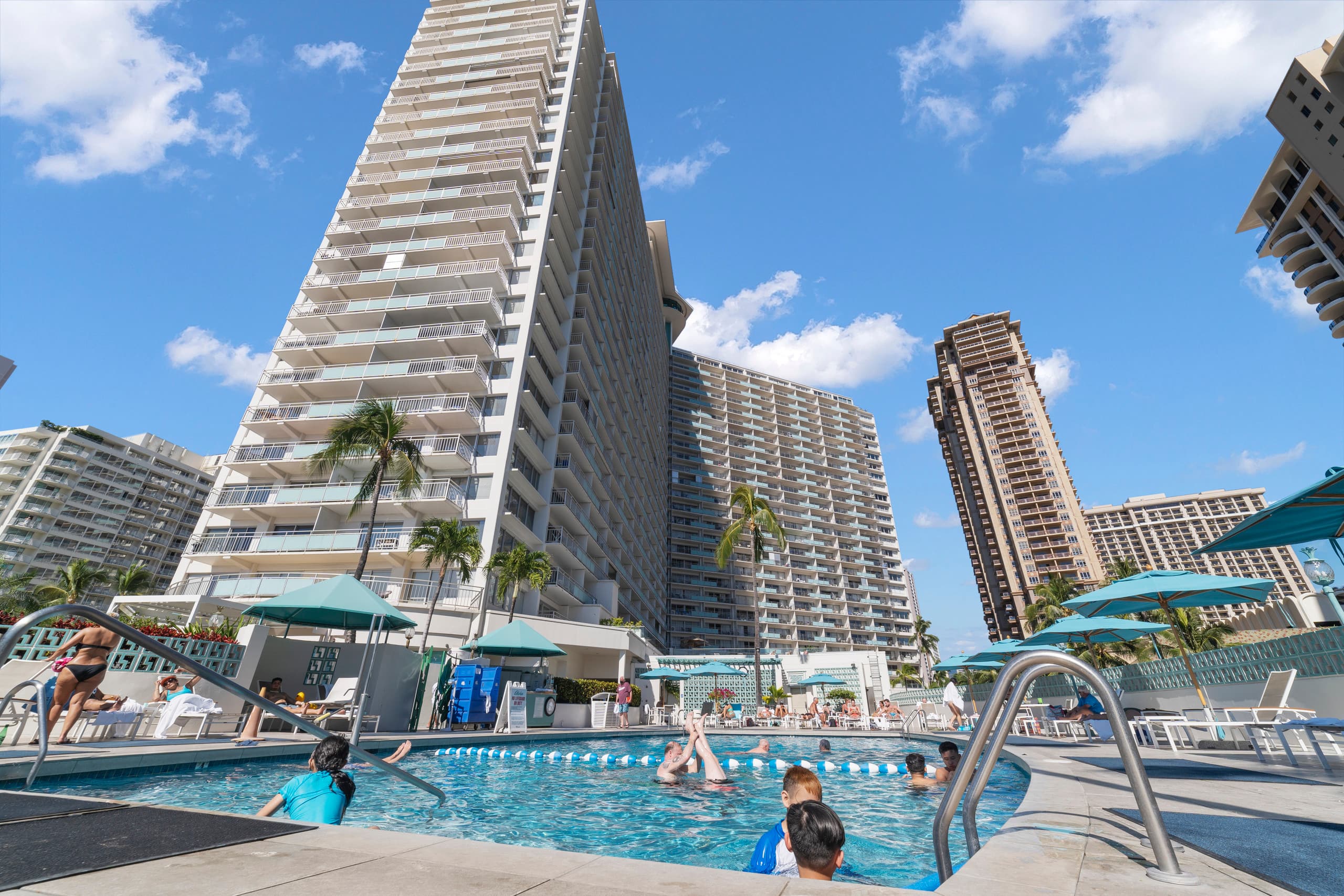 Condo in Honolulu · ★4.9 · 1 bedroom · 2 beds · 1 bath - Image 18