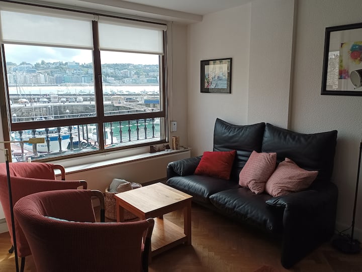 Apartamento Con Vistas En El Puerto De Donostia. - San Sebastián