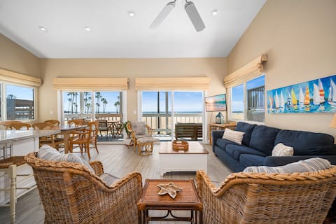 2 Story Oceanfront - Patio/Fire pit - 2 Car Garage