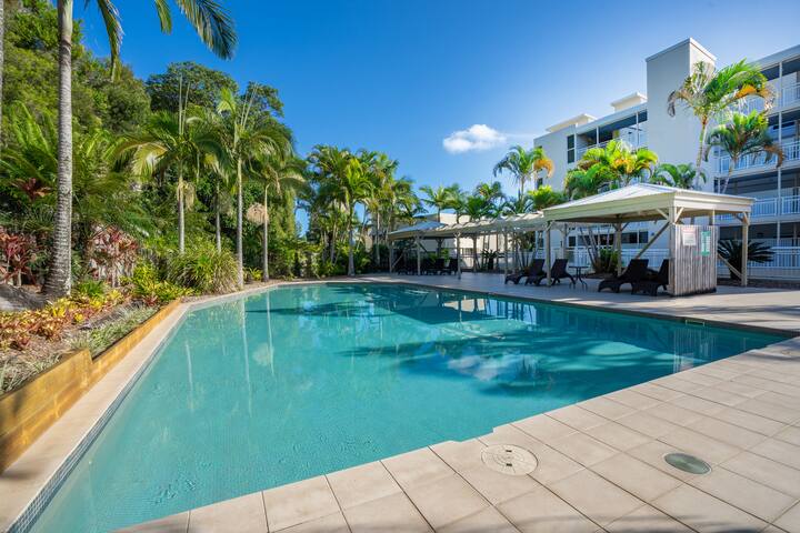 Deep Blue 13 – Beachfront Apartment gallery image 4