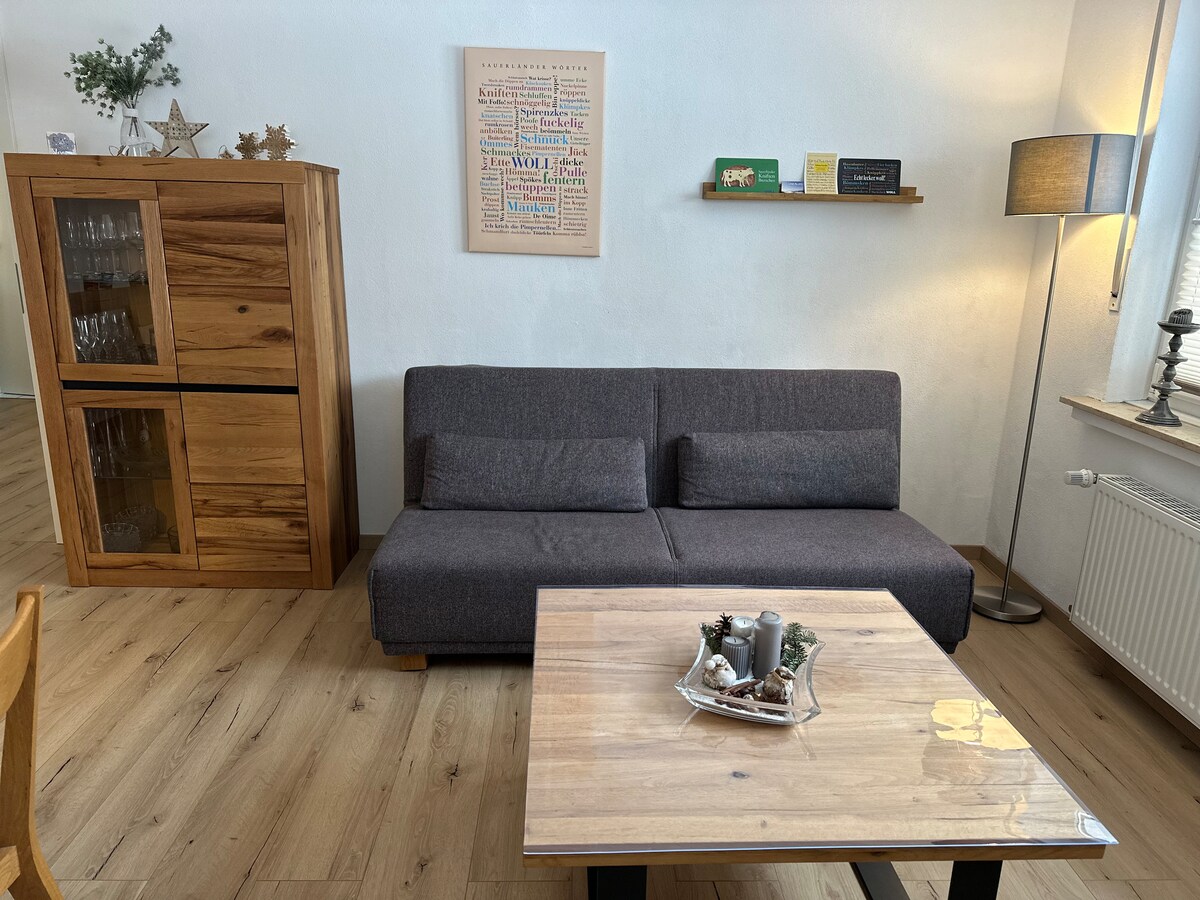 Top Airbnb: Vacation home in Hochsauerland | Hot tub & alpacas en Meschede