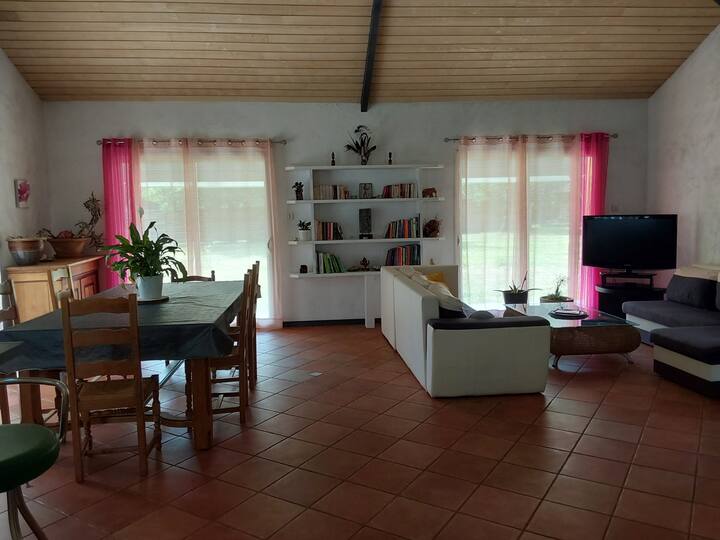 Magnifique Maison Landaise, Piscine, Sauna - Bias