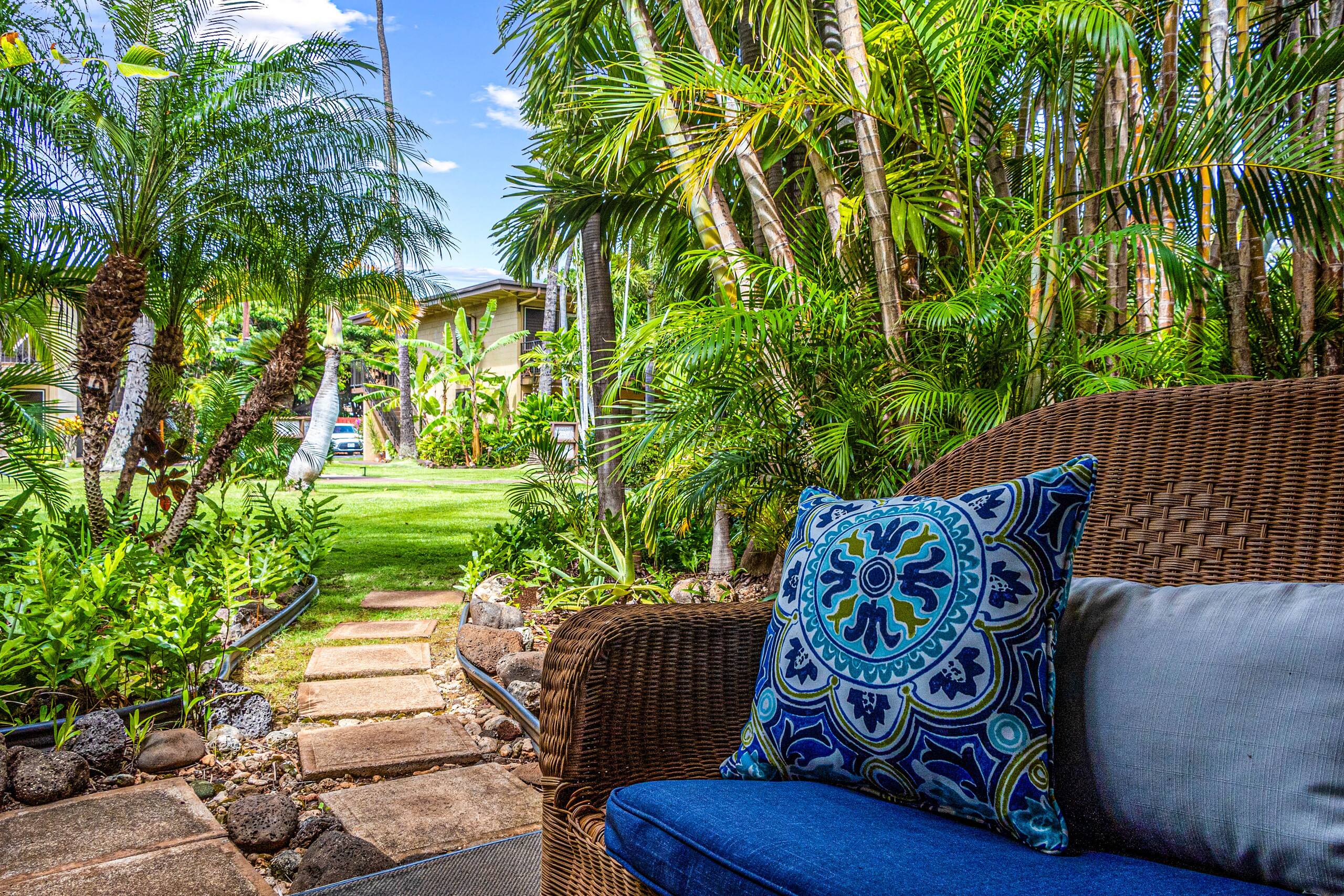 Condo in Lahaina · ★4.67 · 1 bedroom · 2 beds · 1 bath - Image 67