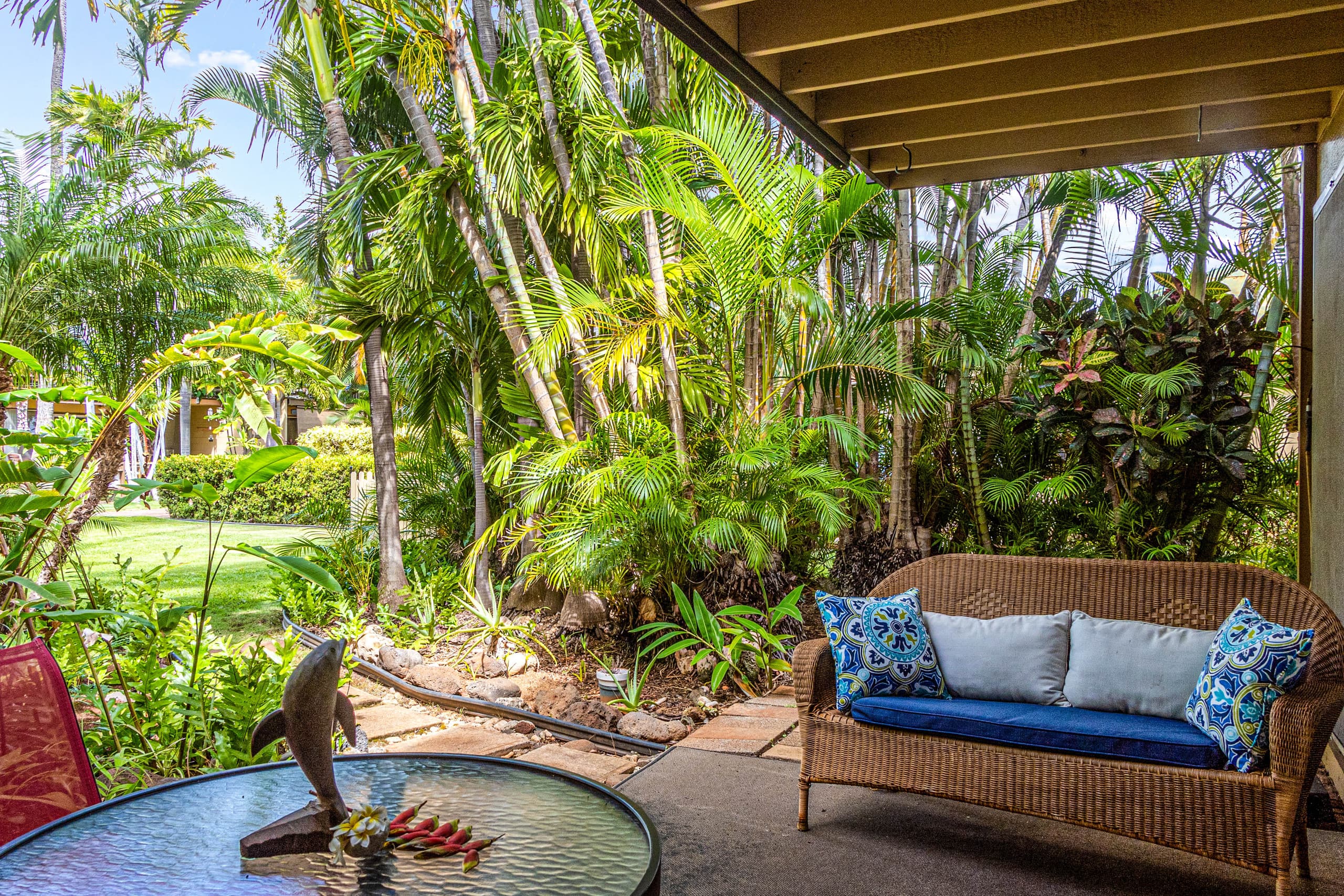 Condo in Lahaina · ★4.67 · 1 bedroom · 2 beds · 1 bath - Image 50