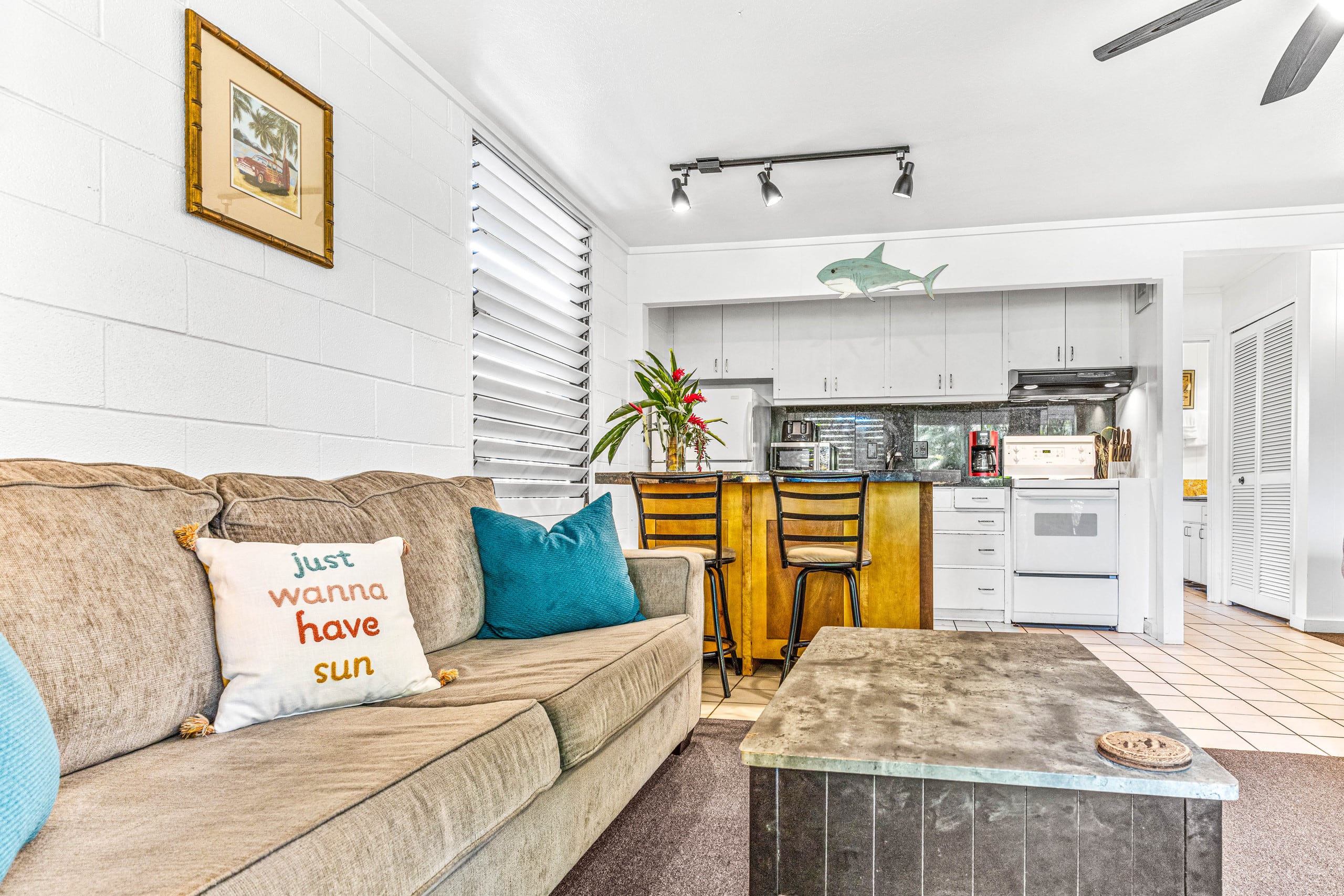 Condo in Lahaina · ★4.67 · 1 bedroom · 2 beds · 1 bath - Image 3