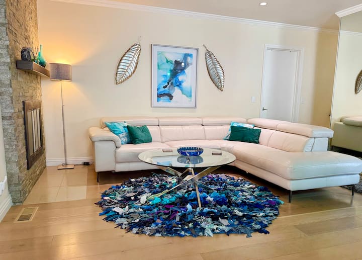 Elegant, Peaceful,  Hillside Home W/tropical Patio - Calabasas, CA